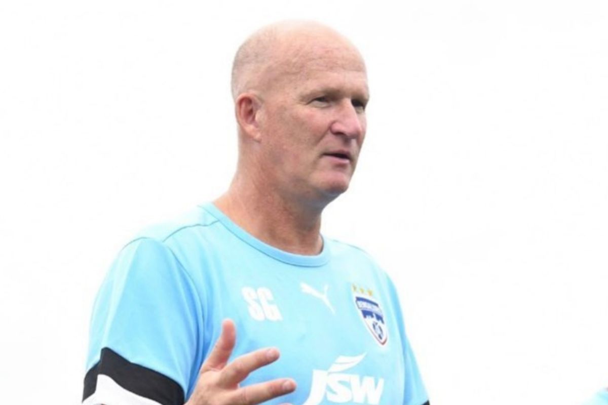 Simon Grayson joins Indonesian national team coaching staff