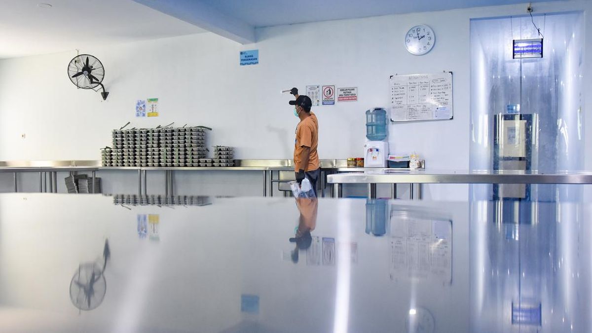 Free Nutritious Meal Menu Criticised by Pandji Pragiwaksono; Mojosongo Nutrition Management Unit Responds