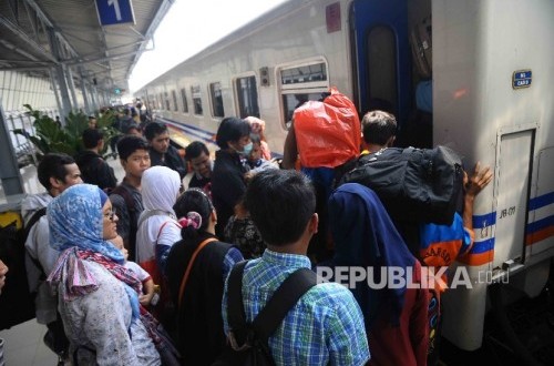 The Essence of Returning Home for the Holidays