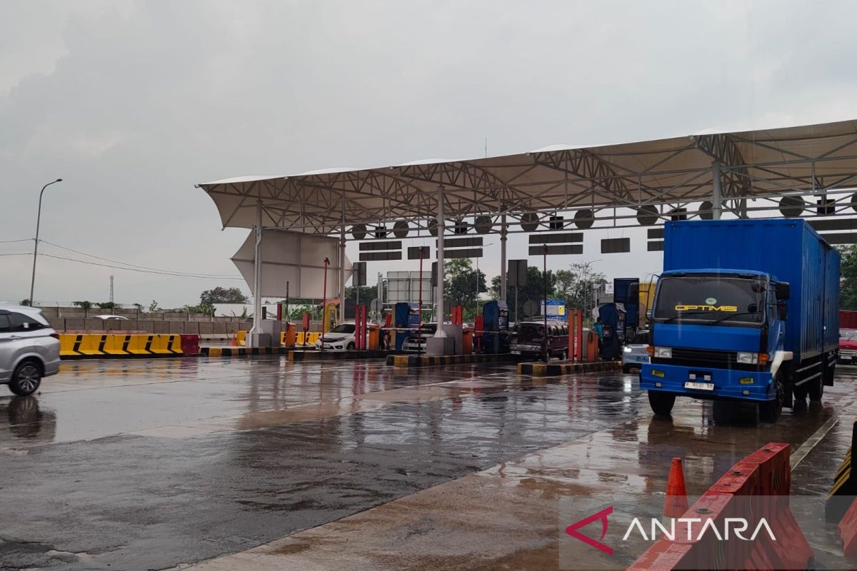 Homebound travellers urged to plan journeys to Cileunyi toll gate to anticipate congestion