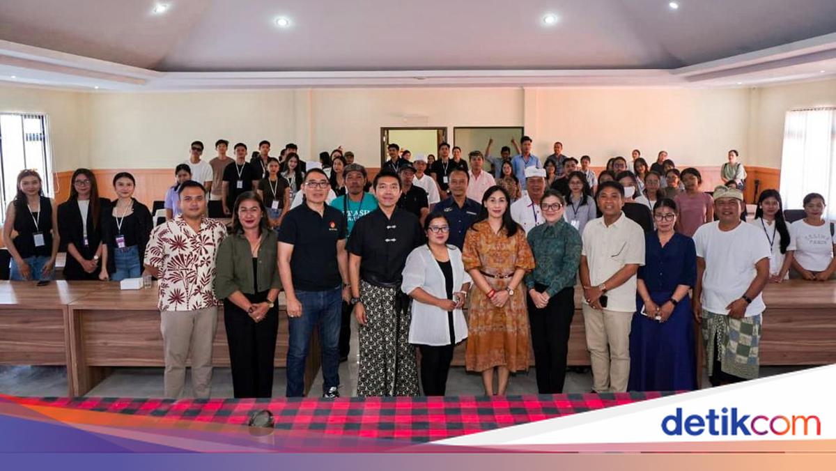Finalists of Gianyar Dekranasda Fashion and Jewellery Design Competition Prepare Their Best Works