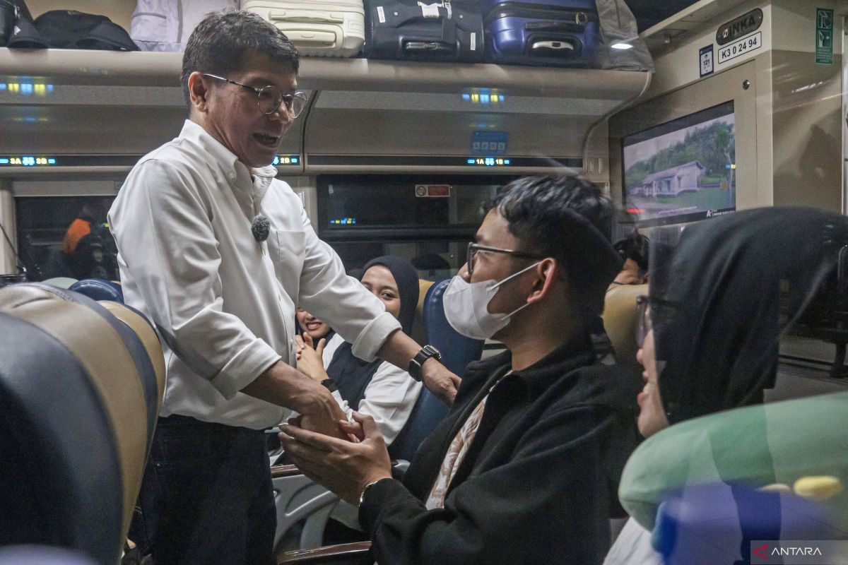 Free homecoming journey with ANTARA at Pasar Senen Station