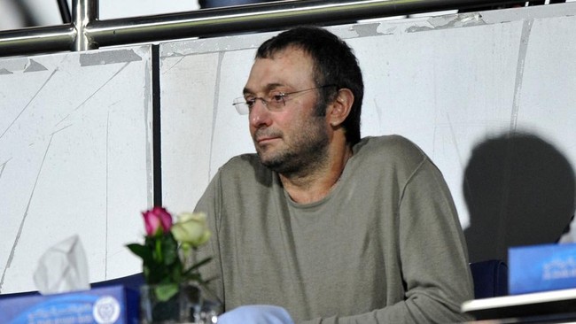 The Story of the World's Wealthiest Muslim Gold King: Building a Synagogue Beside a Mosque