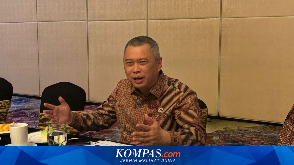 Three-Axle and Heavier Trucks Still Operating on Toll Roads; Transport Minister Confirms Penalties Will Be Enforced