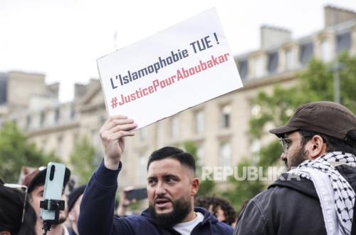 It is Time for Indonesia to Lead the Global 'Orchestra' to Combat Islamophobia