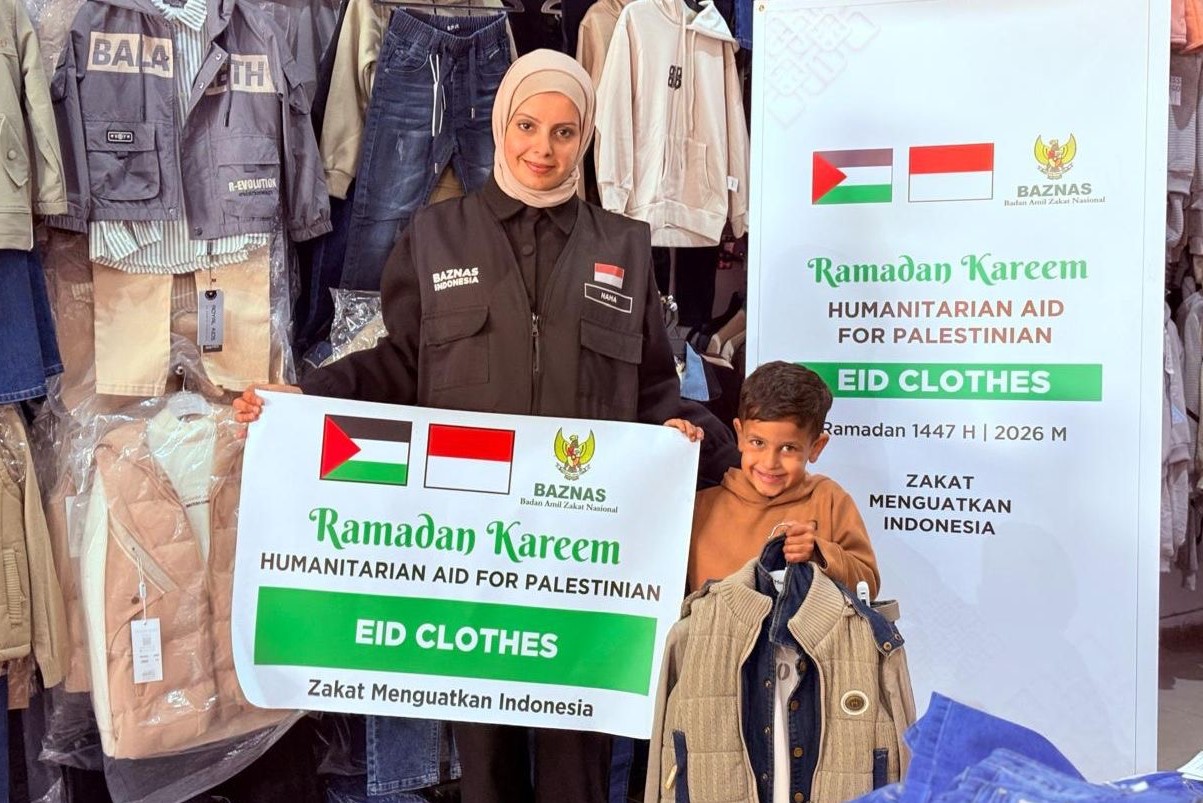 Baznas Distributes 3,774 Eid Garments for Palestinian Children