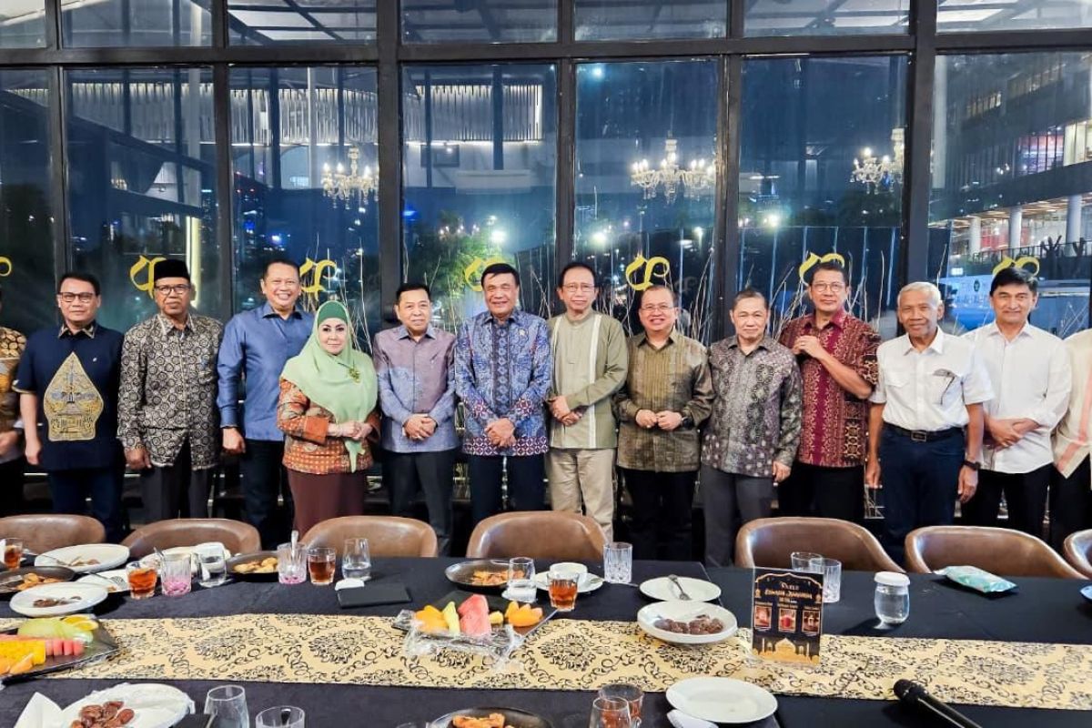 MPR-DPR Leadership Forum Discusses Political Stability with Coordinating Minister for Politics and Security