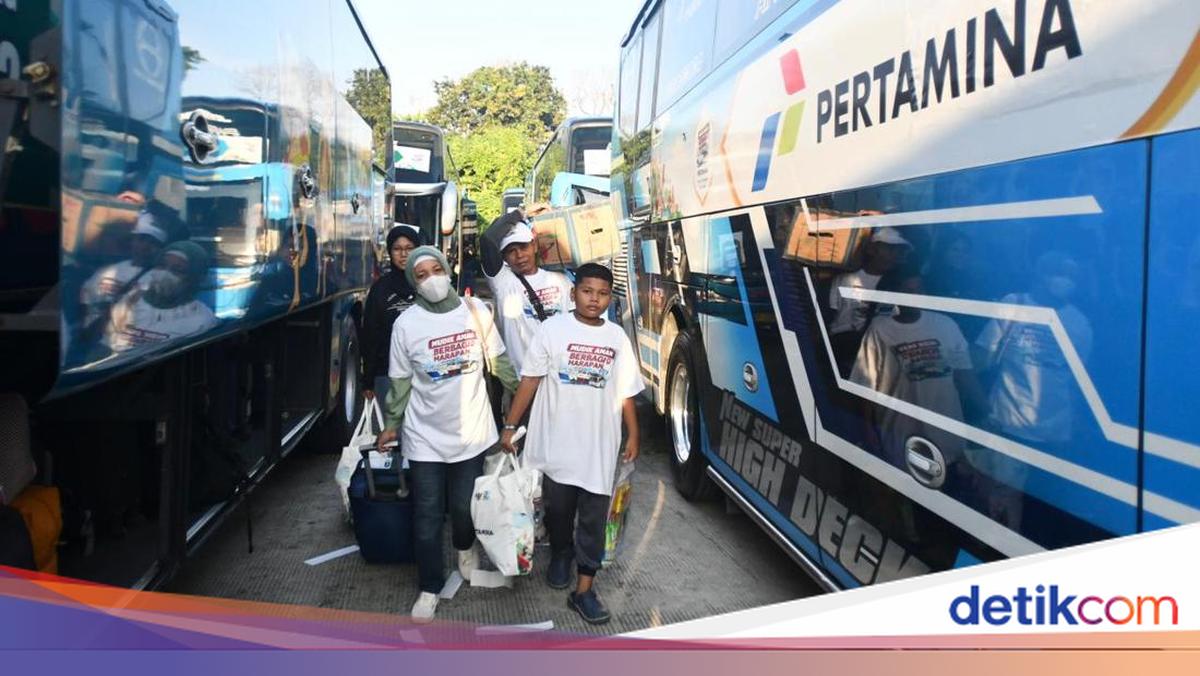 Pertamina Dispatches Thousands of Mudik Travellers to 23 Cities with 153 Buses from TMII