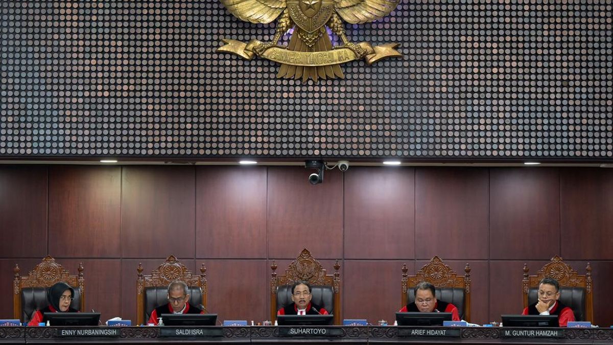 Constitutional Court Rejects Lawsuit by Roy Suryo, Rismon, and Tifa Against Criminal Code and ITE Law Articles