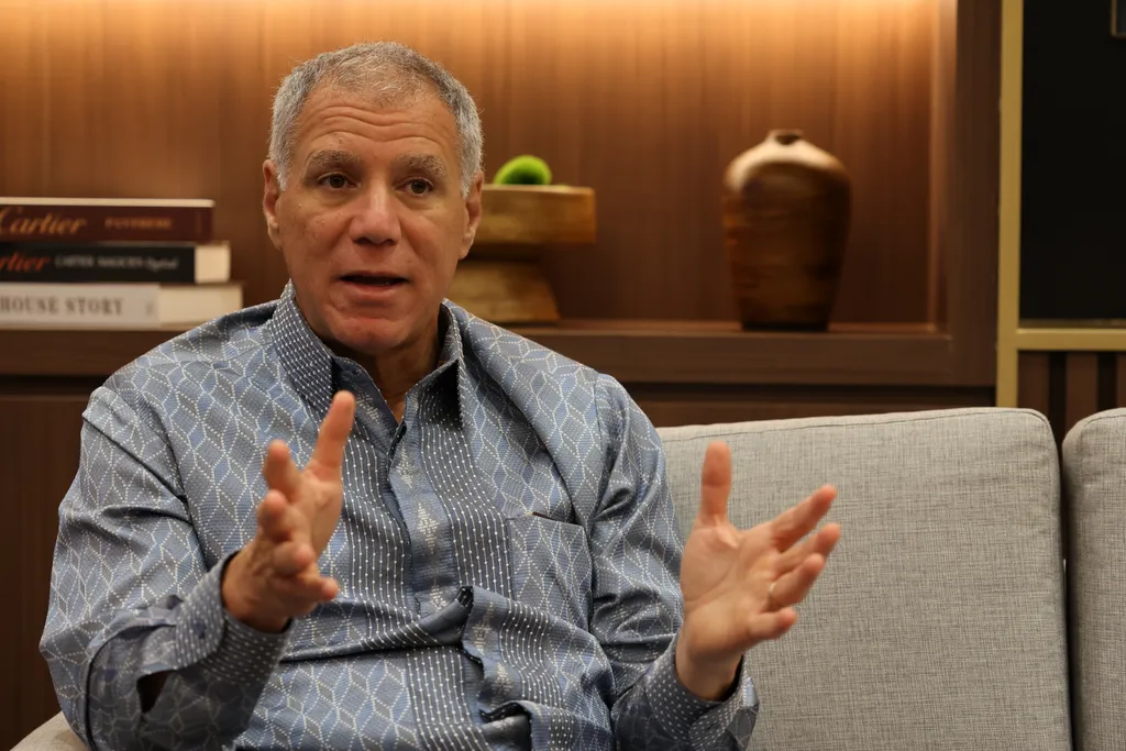 HSBC Group CEO: Banking Between Trade and AI (2/2)