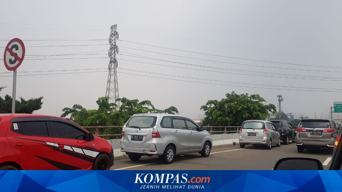 Common During Mudik Season: The Risks of Stopping on Motorway Shoulders