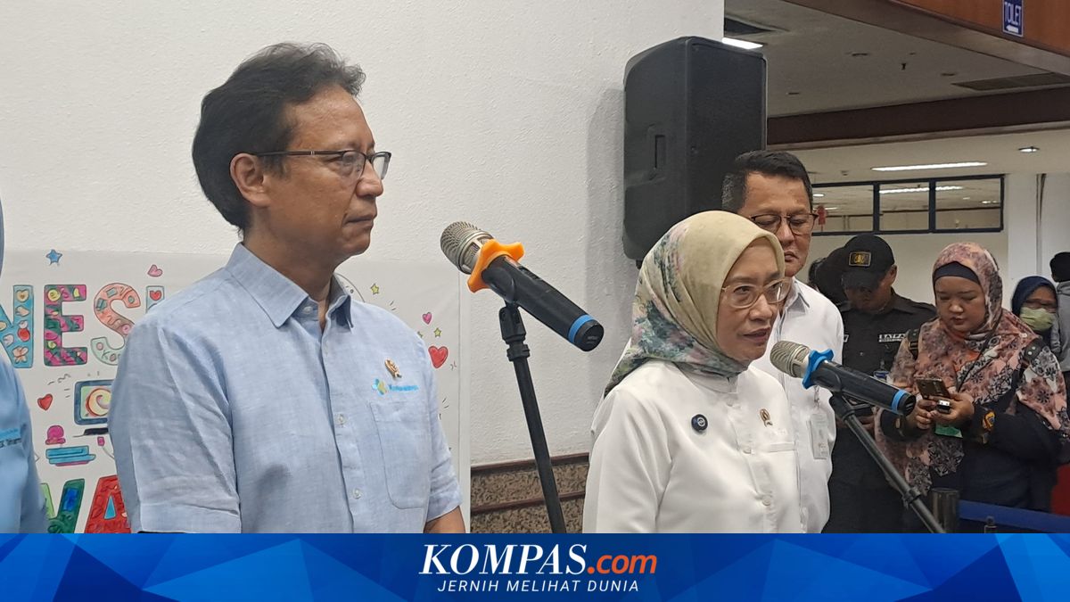 Minister of State Apparatus and Health Minister Visit Dharmais Cancer Hospital