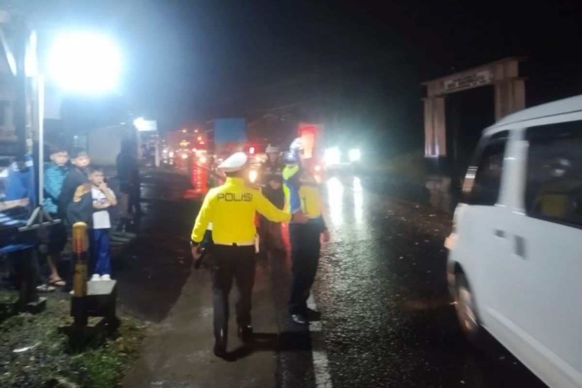 Police Report Two Injured in Multi-Vehicle Accident on Garut Mudik Route