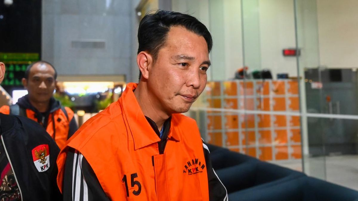 Homes and Office of Regent and Public Works Official in Rejang Lebong Raided; Rp1 Billion Seized