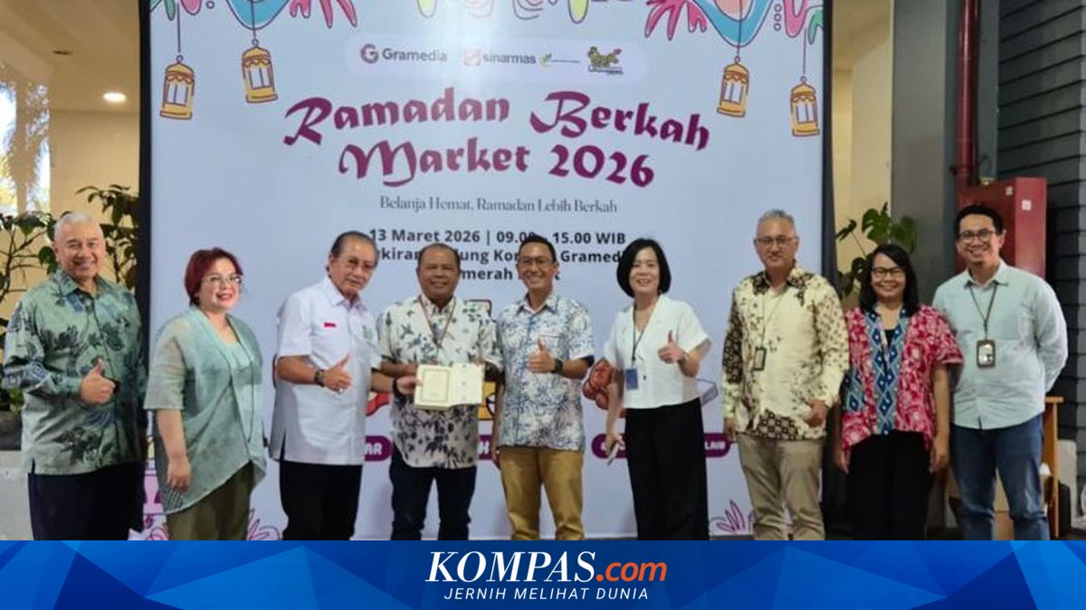 Blessed Ramadan: Kompas Gramedia and Sinar Mas Provide Cooking Oil and Donate Qurans