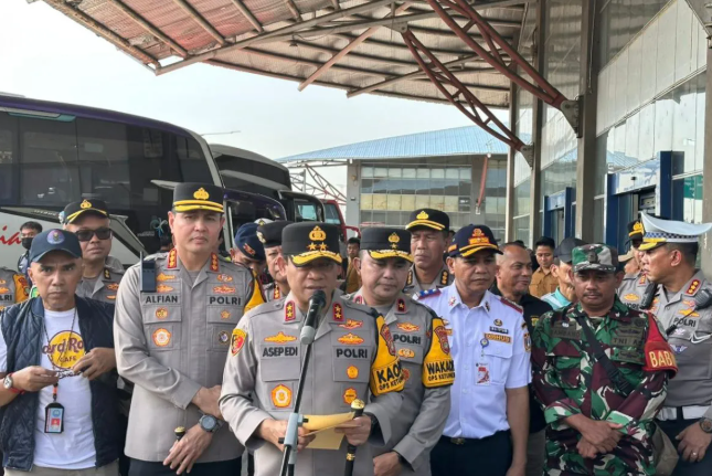 Metro Police Chief Guarantees Transparent Investigation into Acid Attack on KontraS Activist