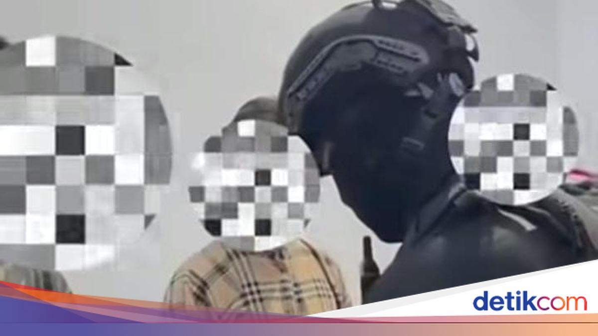 Police Raid House Suspected of Hosting Gay Party in Jember, Four Men Arrested