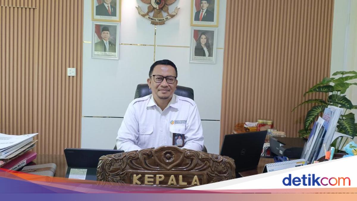 BKKBN Opens Family Planning Post at Tenau Port, Offers Free Pills and Condoms