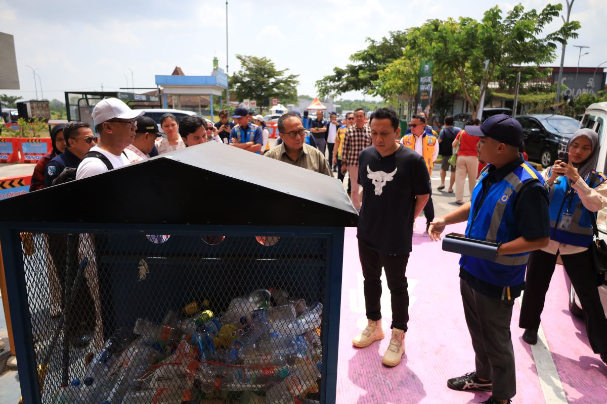 Deputy Minister of Environment Calls for Accelerated Waste Management Improvements at Trans-Java Toll Rest Areas
