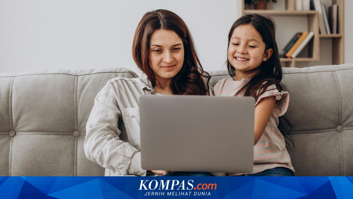 Parents Involving Children in Social Media Content Creation: What Are the Impacts and Risks?