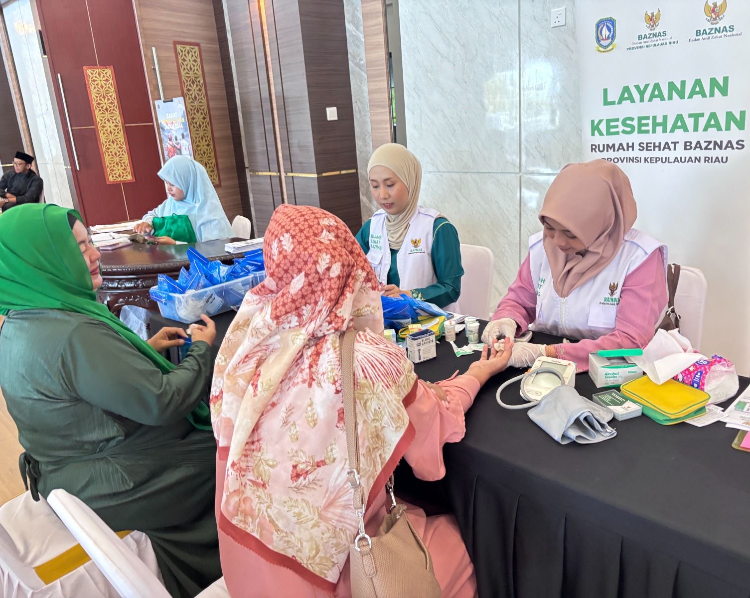 Healthy Ramadan: Baznas Provides Free Healthcare Services to Beneficiaries in Riau Islands