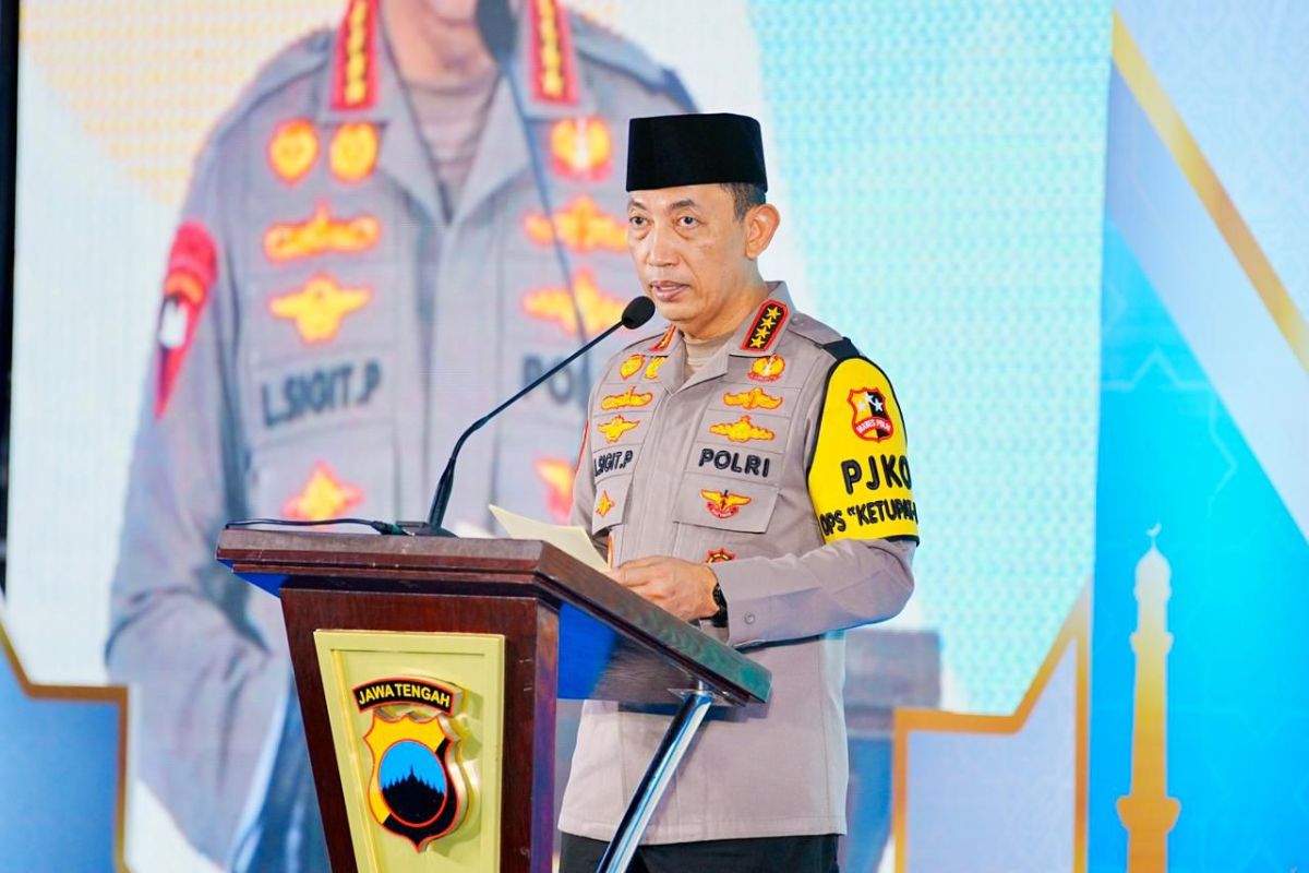 National Police Chief Calls for Unity Among All Sectors in Ramadan Safari in Central Java