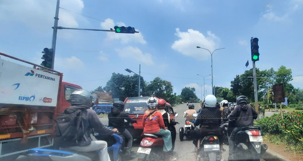Peak Mudik Flow Predicted in Two Waves; Cianjur Police Traffic Unit Prepares for Vehicle Congestion