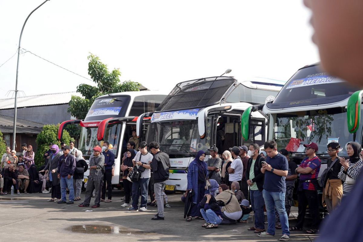 Ministry of Transportation Departs 340 Free Mudik Participants to Aceh and Medan