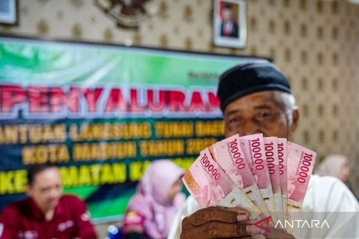 Hoax! Prabowo abolishes direct cash assistance, family hope programme, and student aid schemes because budget diverted to free nutrition scheme