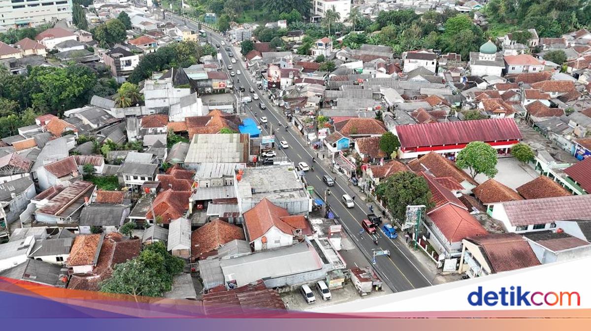 Police Prepare Drones to Monitor Puncak Route in Bogor During Lebaran Holiday