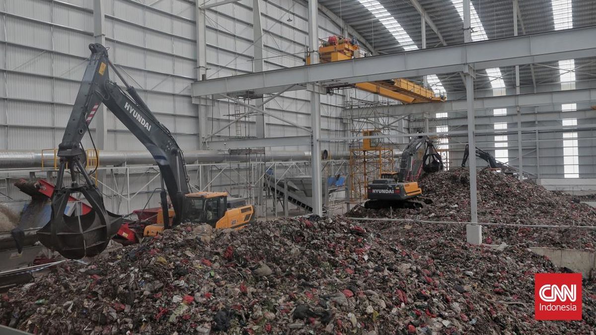 Pramono Limits Waste Processing at RDF Rorotan Facility in North Jakarta