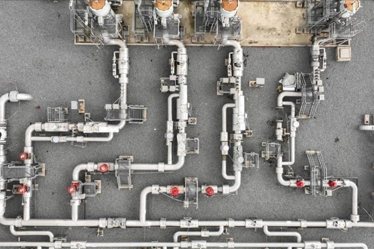 Ukraine halts Druzhba oil pipeline flow citing political reasons