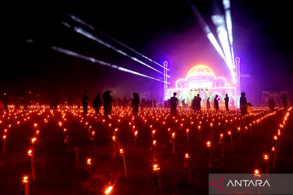 Tumbilotohe tradition on the 27th night of Ramadhan in Gorontalo