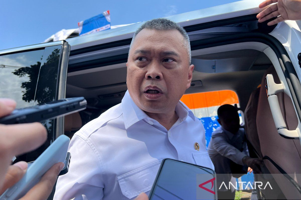 Transport Minister Urges Homebound Travellers Not to Overexert Themselves While Driving