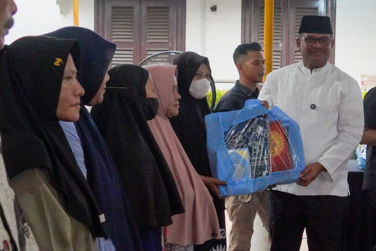 Aceh PRR Task Force Distributes President Prabowo Subianto's Aid to Bireuen Residents