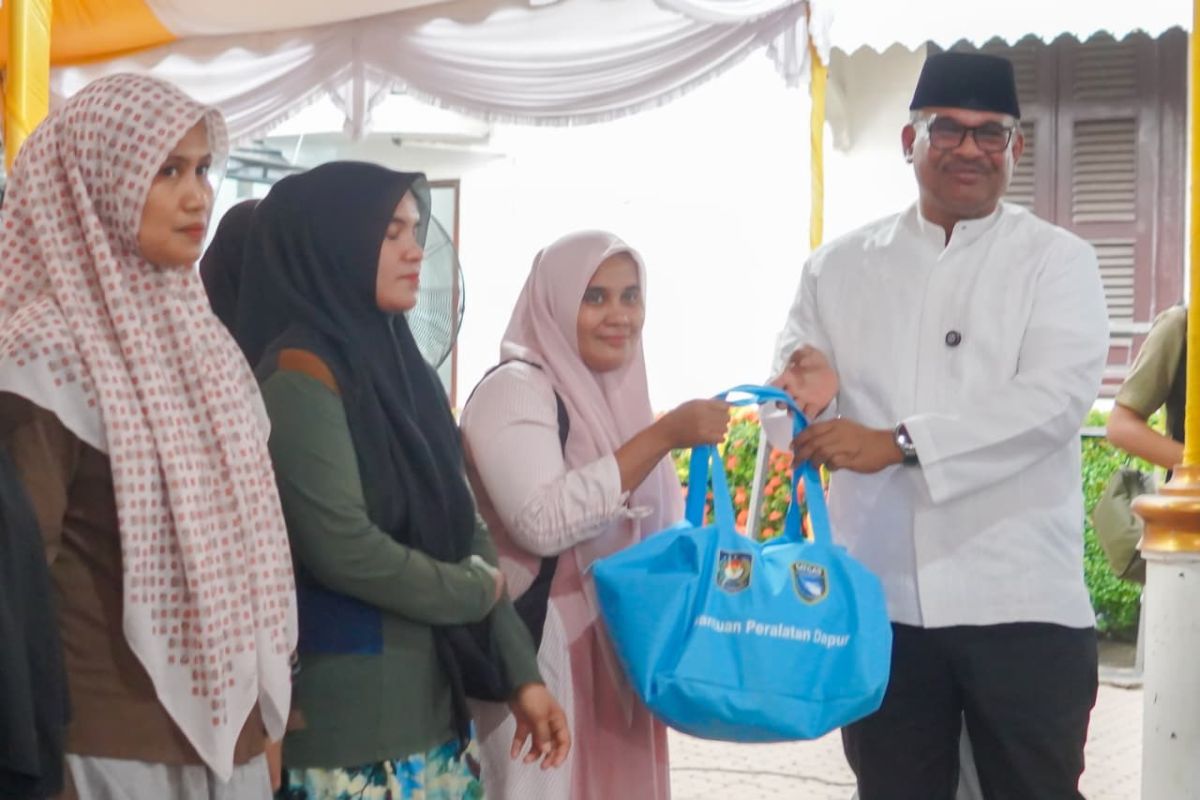 Aceh Disaster Rehabilitation Task Force Delivers Aid to Flood Victims in Bireuen