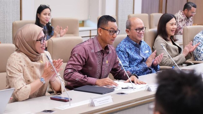 Danantara Initiates Solar Power Plant Grant for Sumenep, Supplies Electricity to 2,000 Families