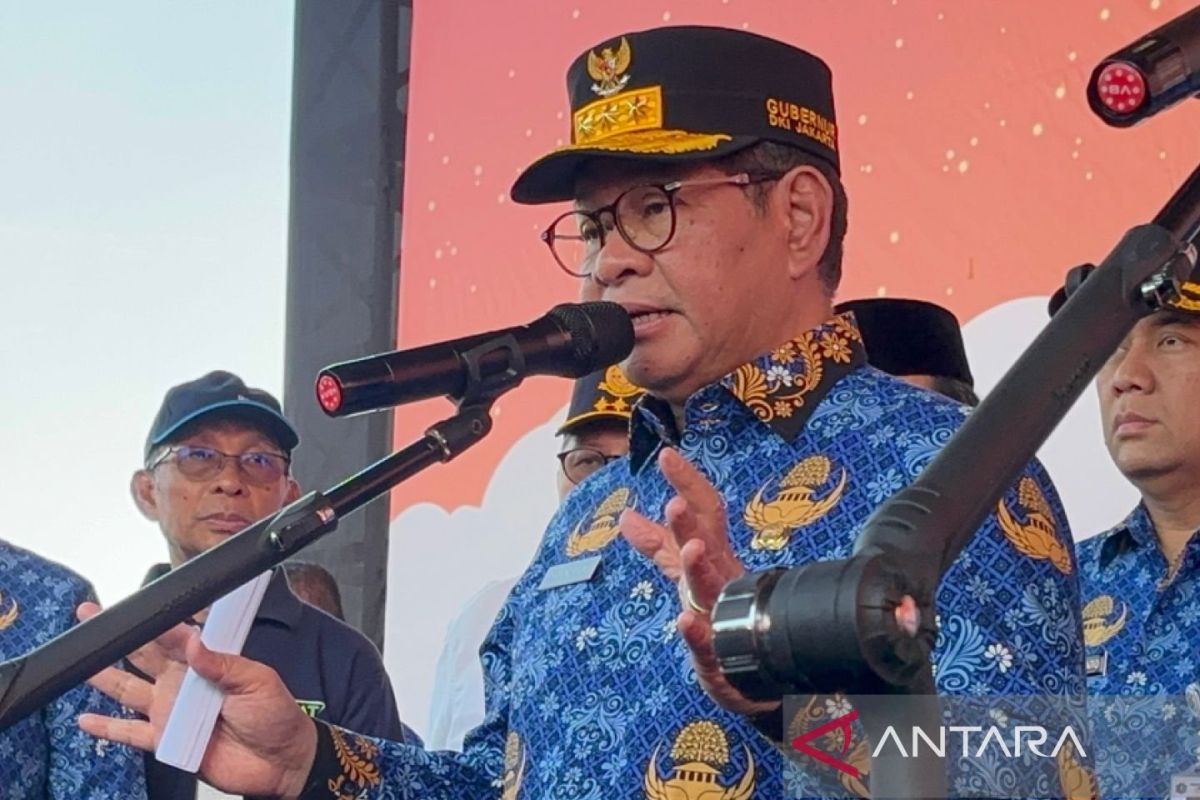 Pramono urges homecoming travellers not to return to Jakarta simultaneously after Eid