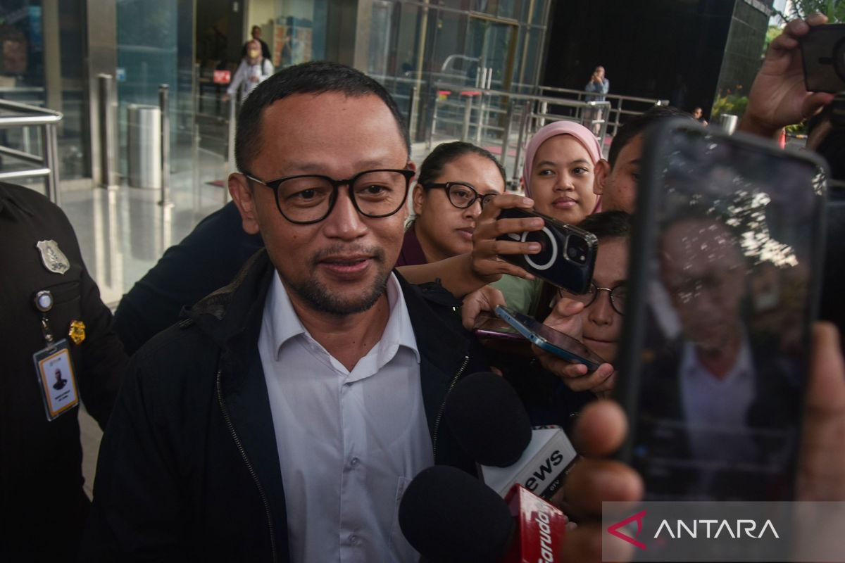 KPK Says Gus Alex Answered Summons and Was Immediately Examined