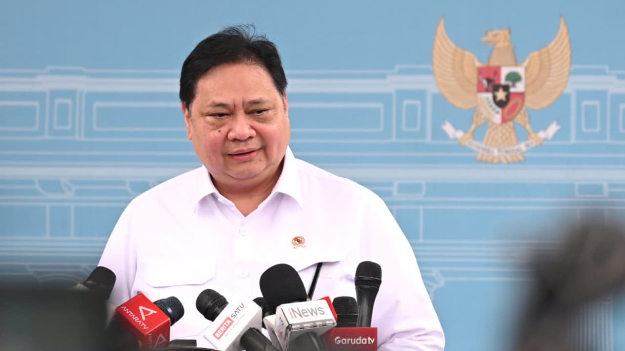 Airlangga Affirms Free Nutritious Meals and Red-White Village Cooperative Programmes Unaffected by Budget Efficiency