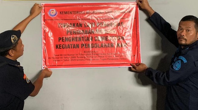 Ministry of Marine Affairs and Fisheries Seals and Suspends Fish Processing Operations in Rembang