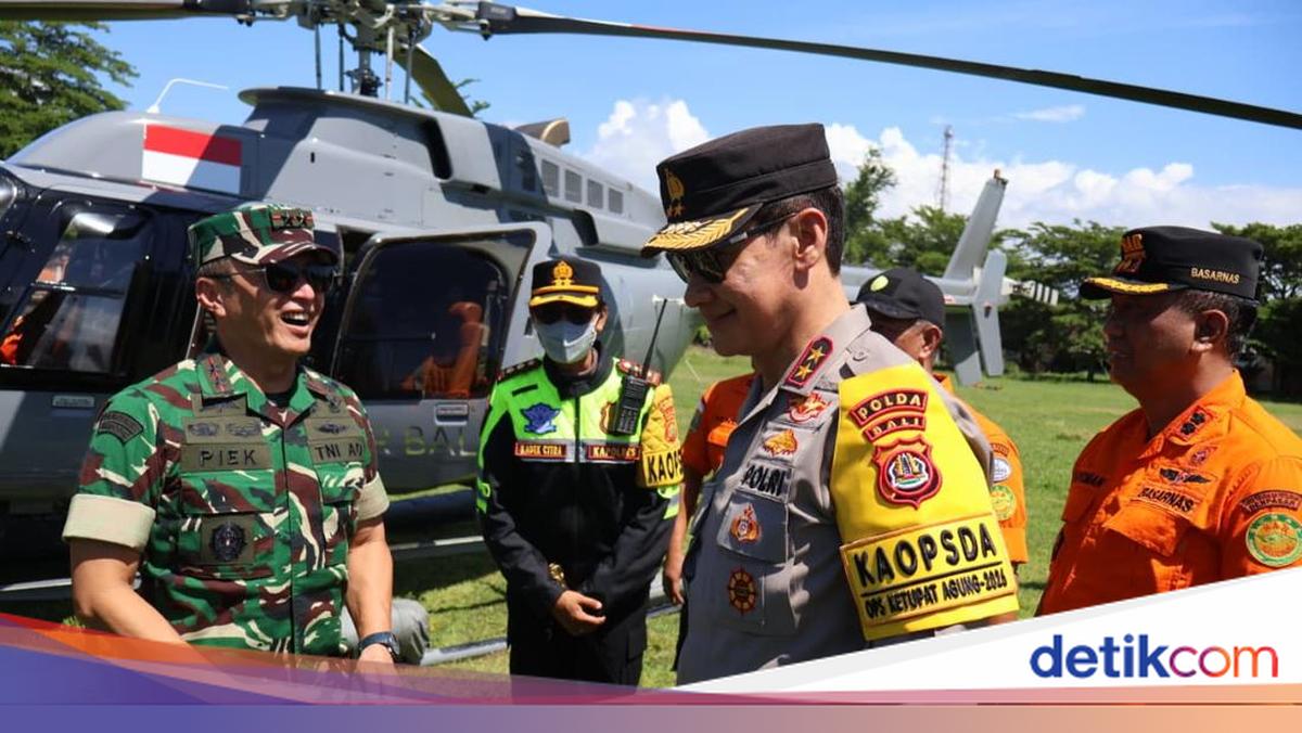 Police Chief, Military Commander, and Rescue Head Inspect Mudik Queue at Gilimanuk