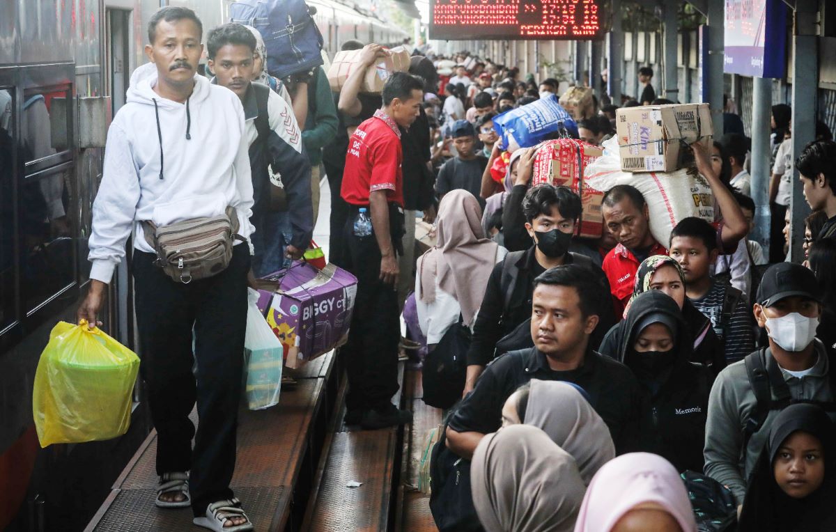 Without Justice Operations, Pramono Anung Reminds Migrants They Must Possess Skills