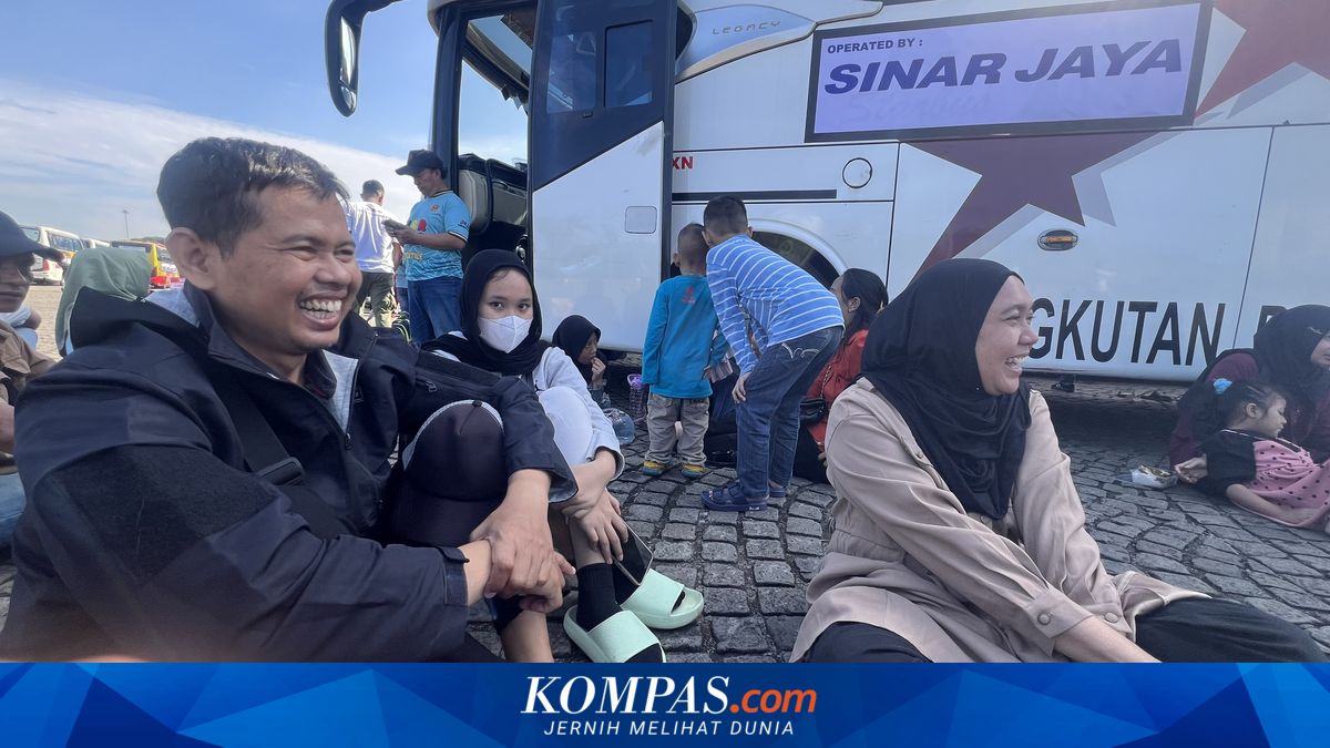 Jakarta Residents Share Experiences Hunting for Free Homecoming Tickets from DKI Provincial Government, Registering with Four Mobile Phones Simultaneously