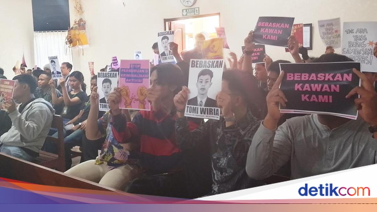 Ariel Deems Charges Against Student Activist Tommy Wiria 'Groundless and Forced'