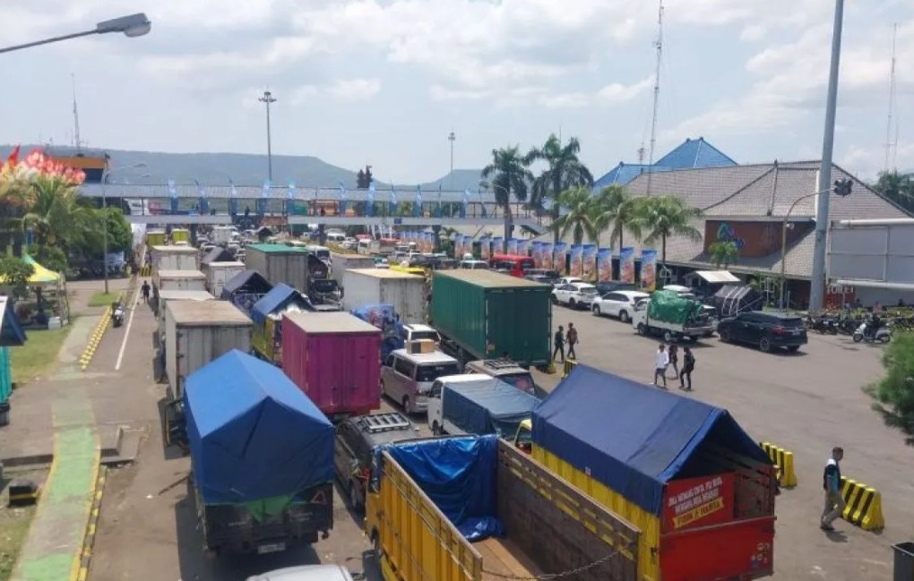 Learning from Gilimanuk Congestion, Government Must Increase Ferry Docks as Vessel Moorings