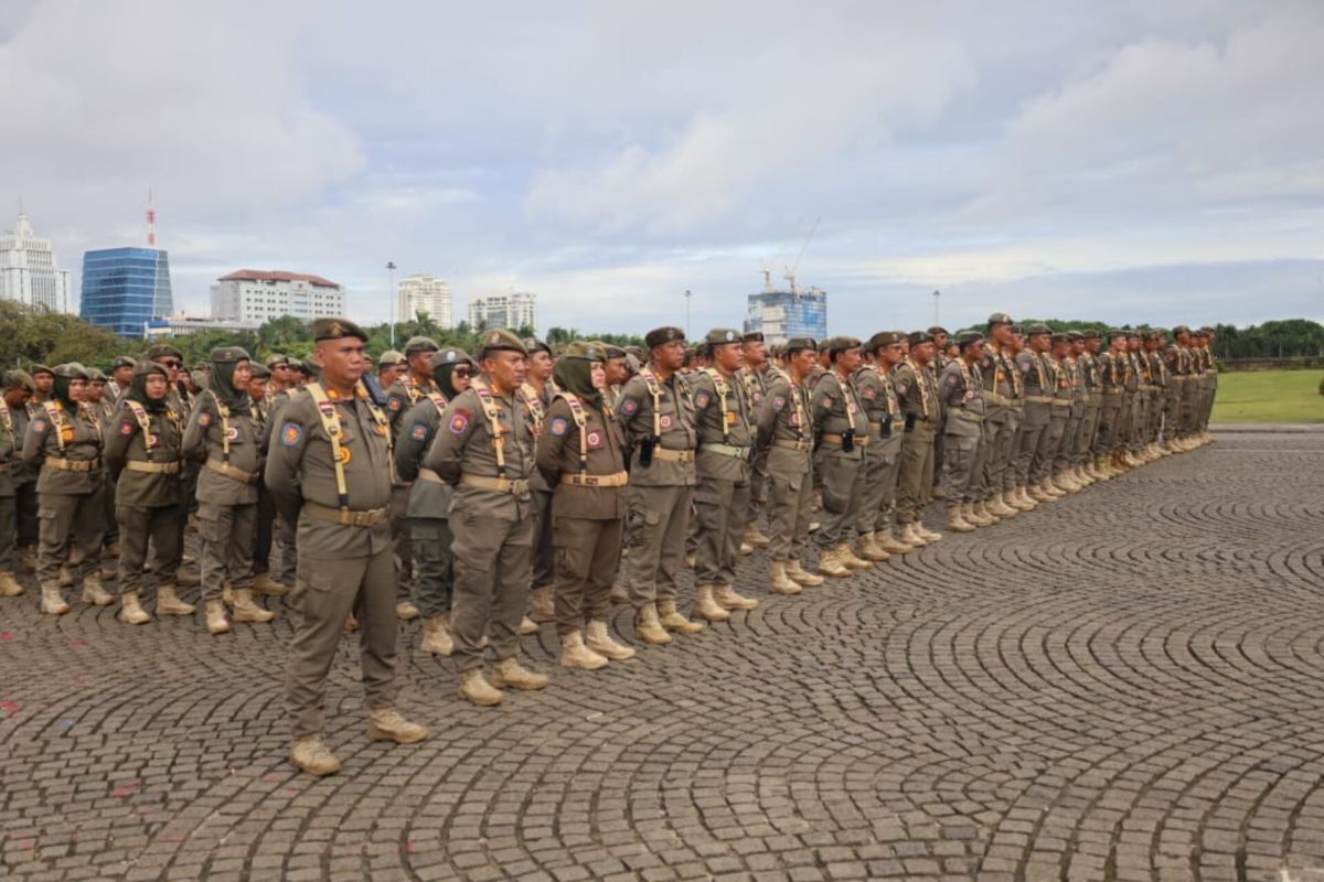 East Jakarta Civil Police Deploy 500 Personnel to Secure Eid Gathering Points