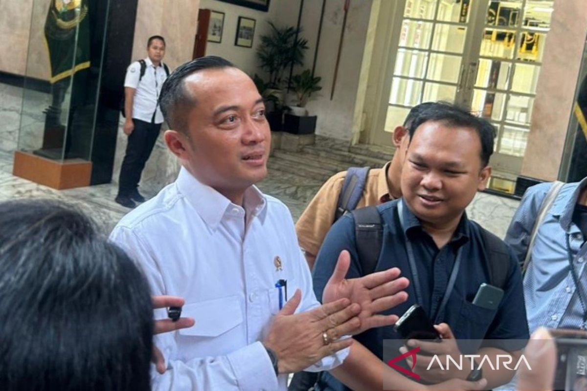 Government Works Hard to Ensure Safe and Smooth Homecoming Travel