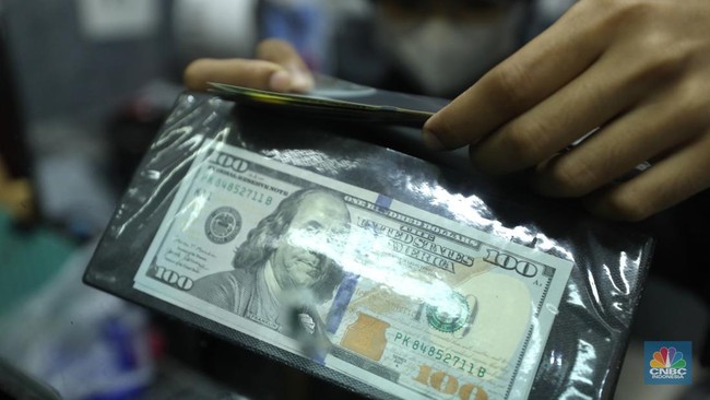 Bank Indonesia Imposes New Limits on US Dollar Cash Purchases