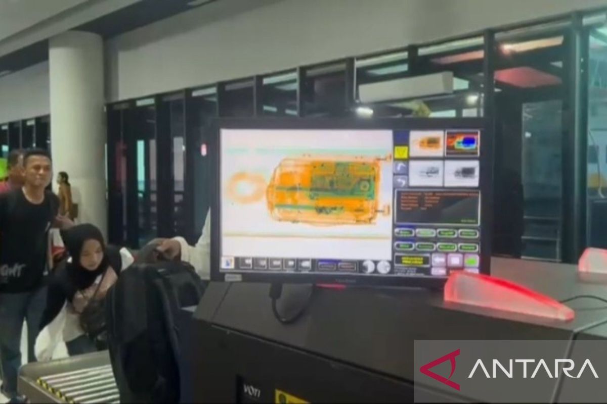 Banten Regional Police Deploy X-ray Scanners to Prevent Crime During Homecoming Period